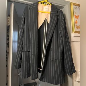 SOLD Wilfred Aritzia Black Pinstripe Oversized Blazer